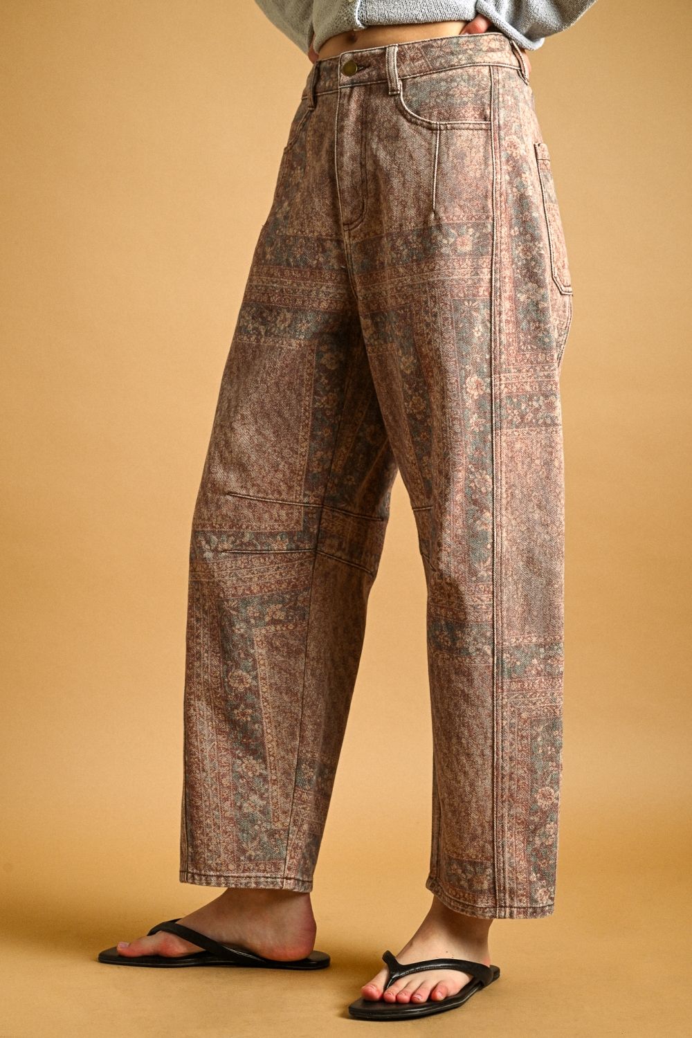 Printed Barrel Jeans