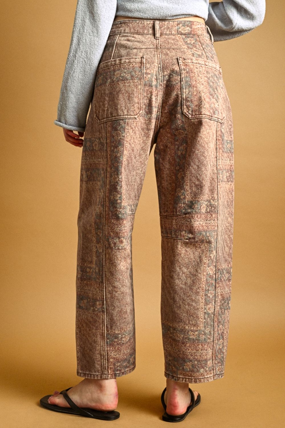 Printed Barrel Jeans