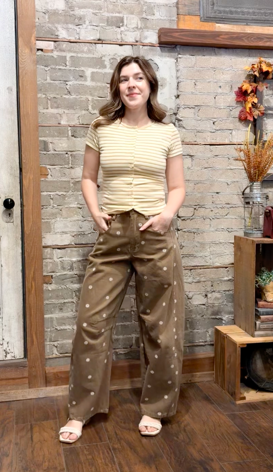 Embroidered Barrel Jeans